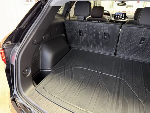 Used 2024 Chevrolet Blazer LT w/ Convenience Package image 18