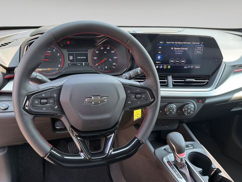 New 2026 Chevrolet Trax RS w/ Sunroof Package FWD image 16