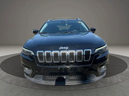 Used 2021 Jeep Cherokee Latitude Plus AWD/4WD image 2