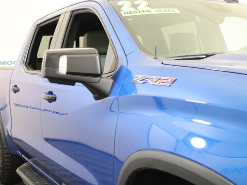 Used 2022 Chevrolet Silverado 1500 ZR2 w/ Technology Package image 3