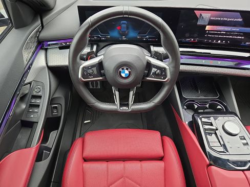 Used 2024 BMW 540i xDrive w/ Premium Package image 12