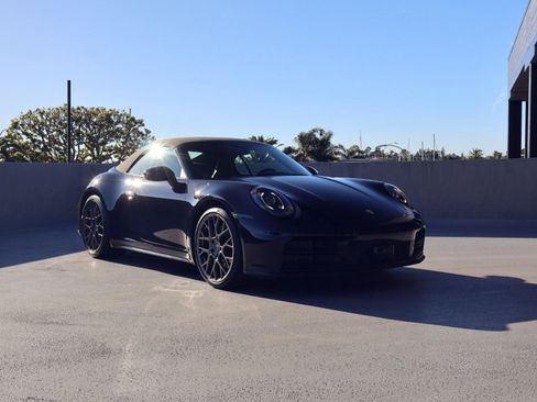 Certified 2025 Porsche 911 Carrera image 8