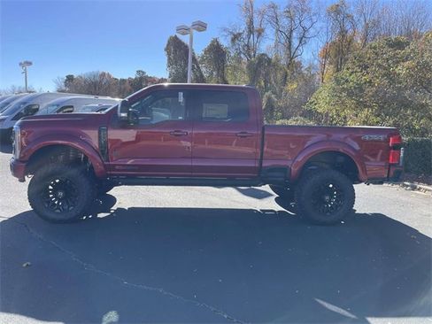 New 2026 Ford F250 Lariat w/ Black Appearance Package image 33