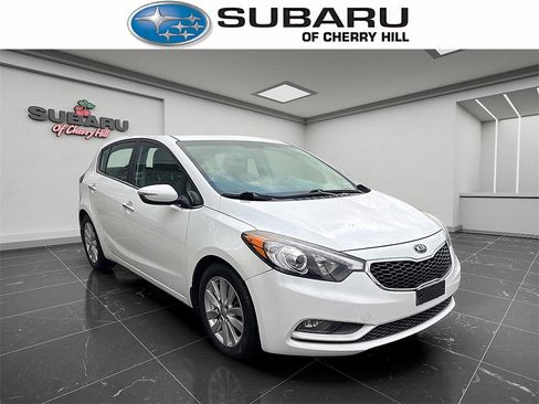 Used 2015 Kia Forte EX w/ EX Premium Package image 1