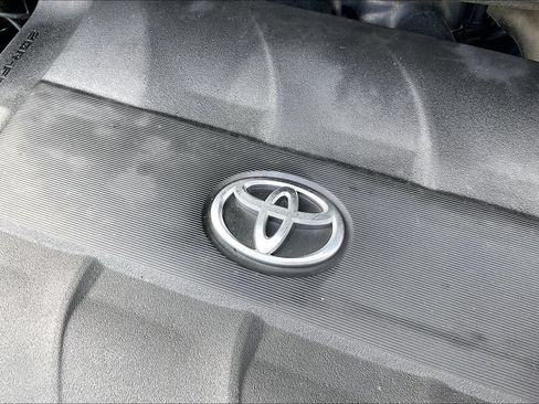 Used 2014 Toyota Sienna XLE FWD image 33