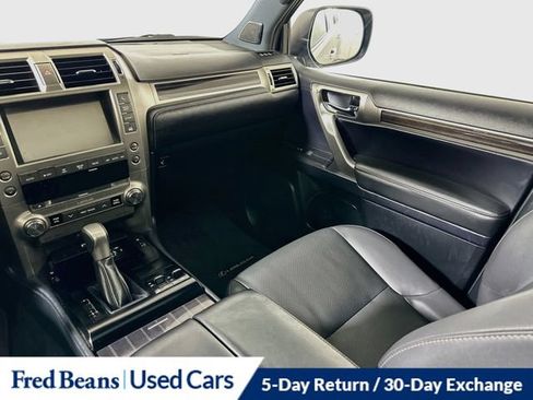 Used 2021 Lexus GX 460 Premium w/ Premium Plus Package AWD/4WD image 31