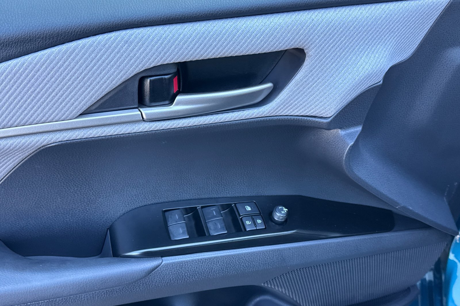 Certified 2026 Toyota Camry SE w/ Convenience Package FWD image 14