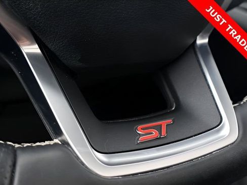 Used 2020 Ford Explorer ST w/ ST Street Pack image 33