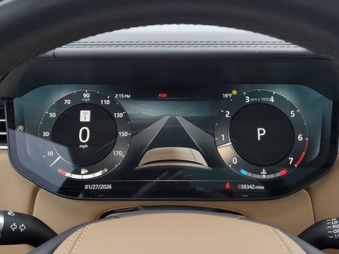 Used 2023 Land Rover Range Rover SE image 12