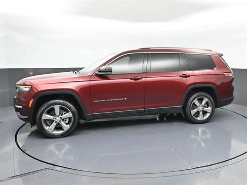 Used 2022 Jeep Grand Cherokee L Limited image 29