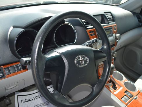 Used 2008 Toyota Highlander 2WD image 15