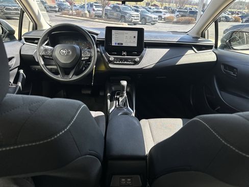 Used 2023 Toyota Corolla LE image 22