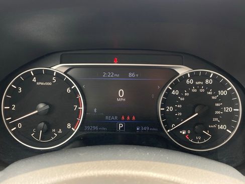 Used 2025 Nissan Altima 2.5 SV FWD image 13