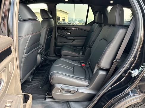 Used 2026 Honda Pilot TrailSport image 15