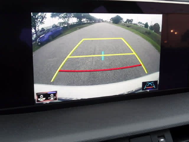 Used 2020 Lexus ES 300h w/ Accessory Package FWD image 28