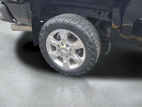 Used 2017 Chevrolet Silverado 2500 LTZ w/ Duramax Plus Package image 34