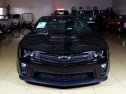 Used 2013 Chevrolet Camaro ZL1 RWD image 31