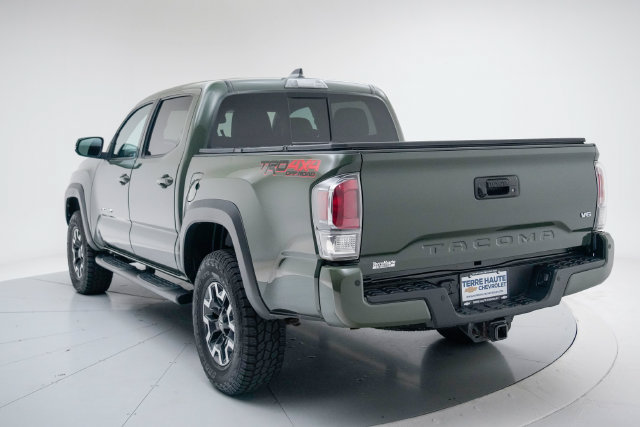 Used 2022 Toyota Tacoma TRD Off-Road w/ TRD Premium Off Road Package AWD/4WD image 3