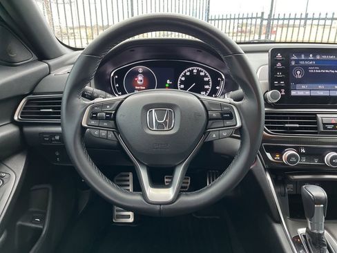 Used 2022 Honda Accord Sport image 17