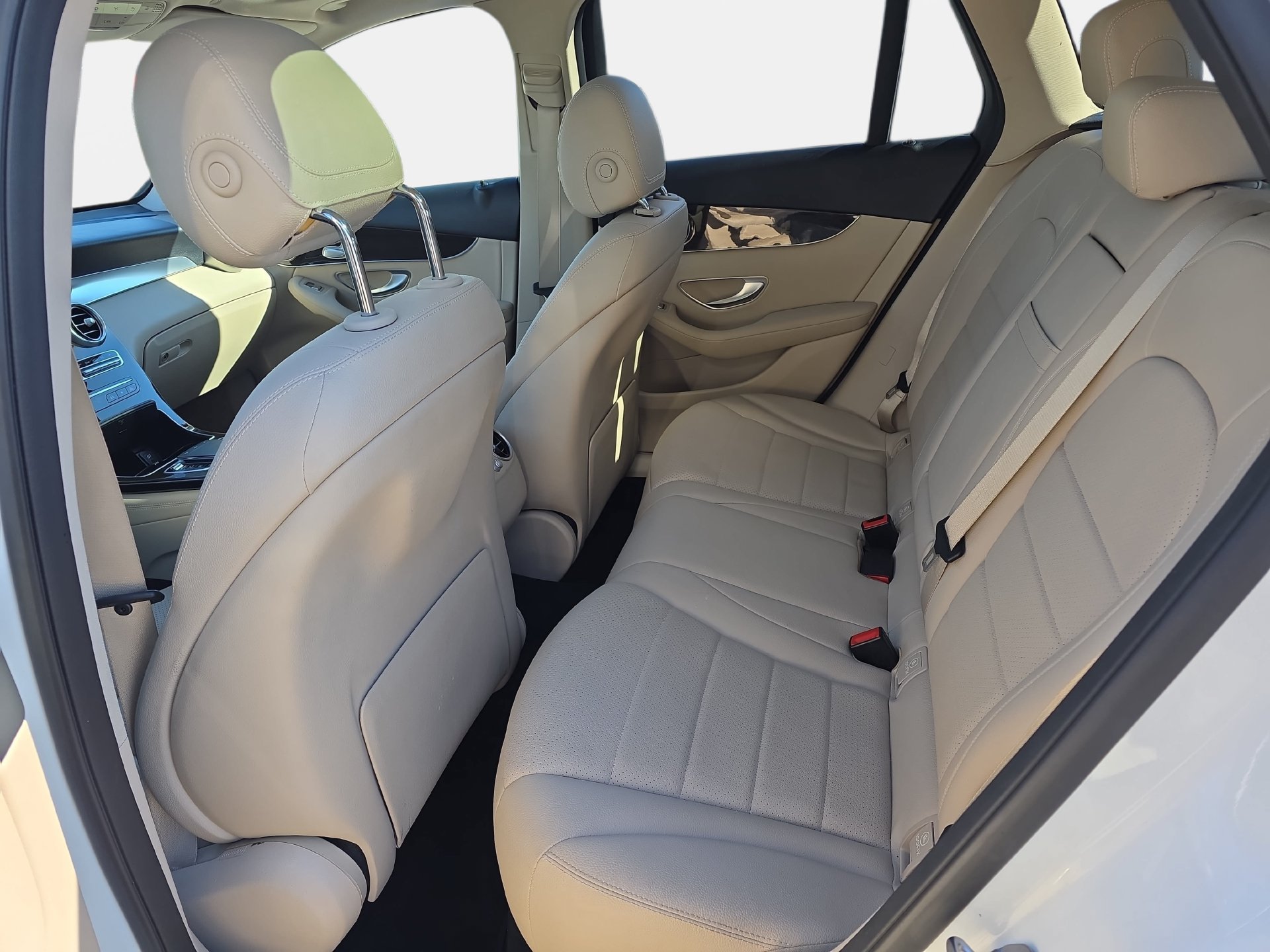 Used 2021 Mercedes-Benz GLC 300 4MATIC image 14