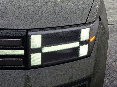 Used 2024 Hyundai Santa Fe Limited image 11