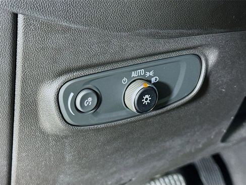 Used 2023 Chevrolet Equinox RS image 11