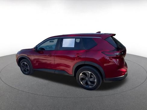 Used 2025 Nissan Rogue SV FWD image 10