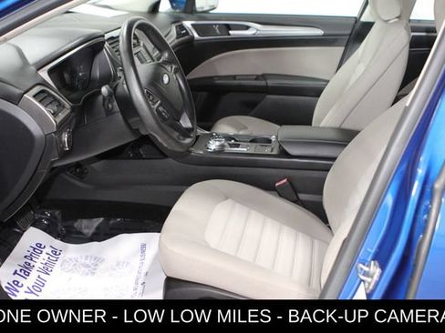 Used 2017 Ford Fusion S FWD image 15