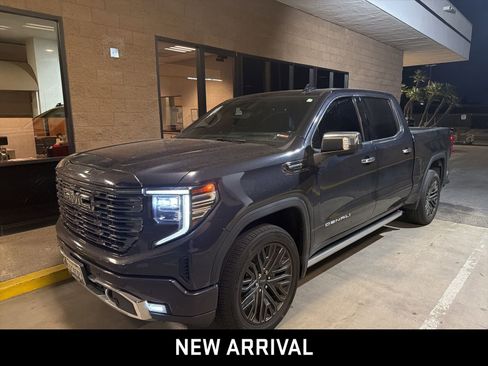 Used 2022 GMC Sierra 1500 Denali Ultimate image 1