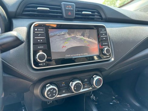 Used 2020 Nissan Versa S FWD image 15
