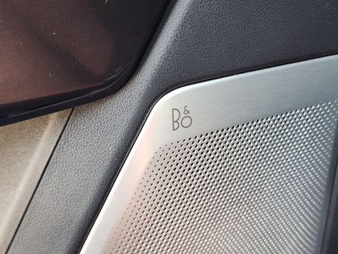 Used 2023 Ford F150 Lariat w/ Equipment Group 502A High AWD/4WD image 23