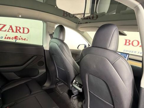 Used 2022 Tesla Model Y Performance AWD/4WD image 19