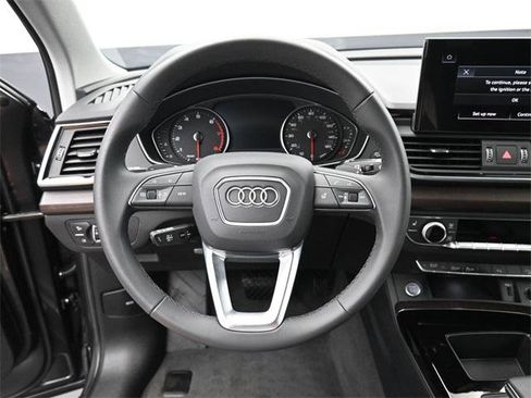 Used 2025 Audi Q5 2.0T Premium image 15