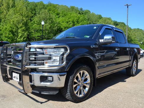 Used 2016 Ford F150 Lariat w/ Equipment Group 502A Luxury AWD/4WD image 3