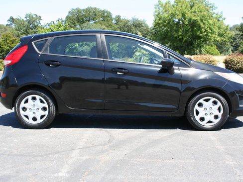 Used 2012 Ford Fiesta S FWD image 4