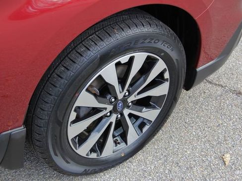 Used 2016 Subaru Outback 3.6R Limited image 13