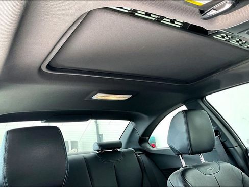 Used 2018 BMW M2 image 23