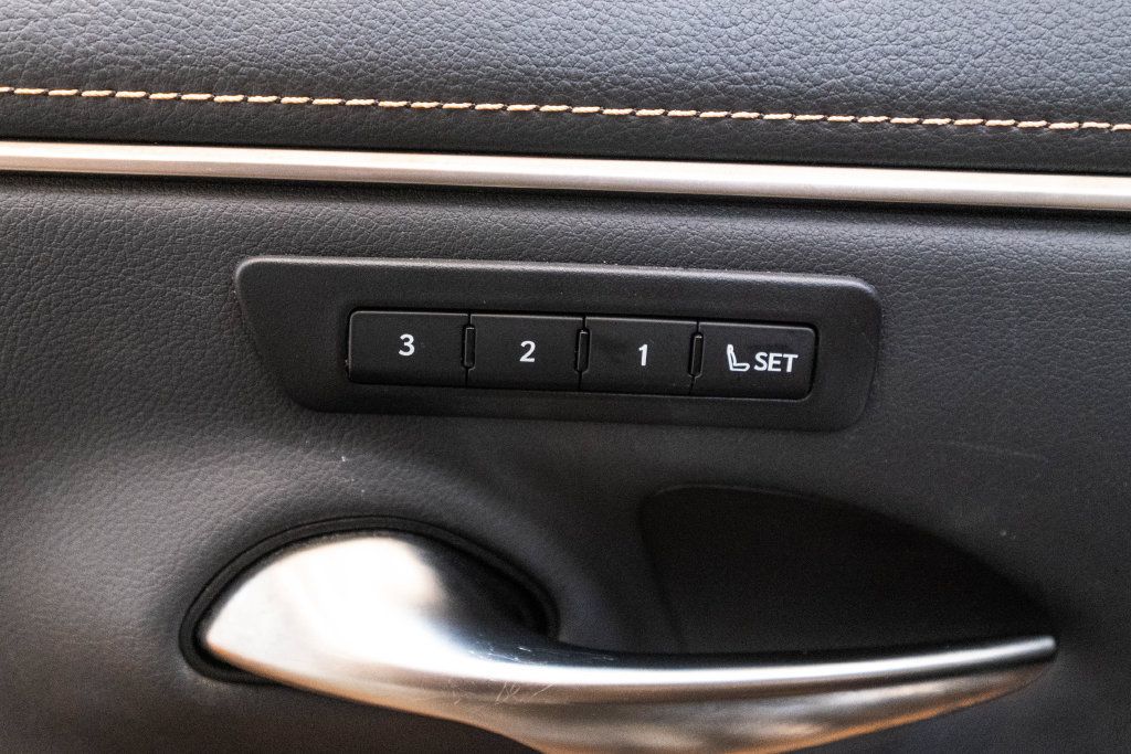 Used 2023 Lexus ES 350 w/ Premium Package FWD image 20