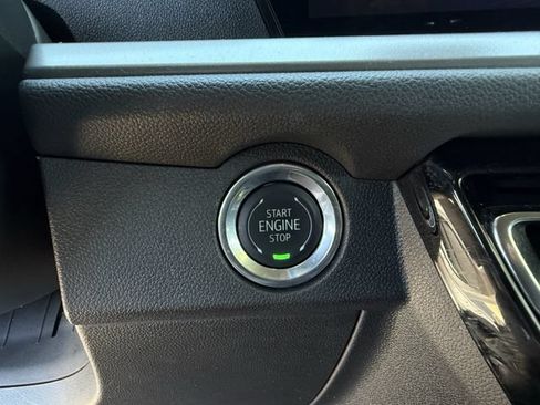 Certified 2026 Chevrolet Traverse LT FWD image 21