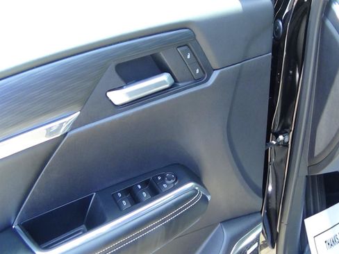 Used 2025 GMC Acadia Elevation FWD image 16