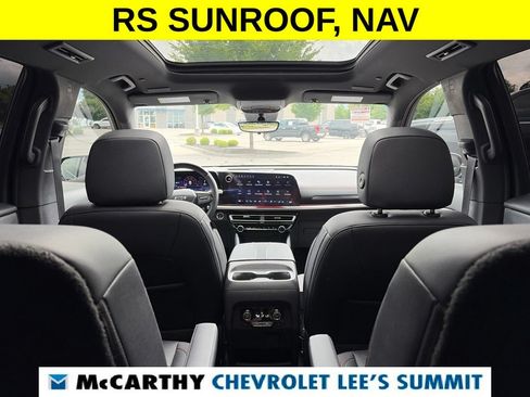 Used 2024 Chevrolet Traverse RS FWD image 43