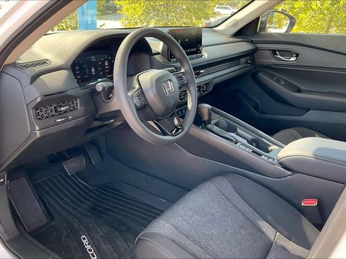 New 2025 Honda Accord SE image 8