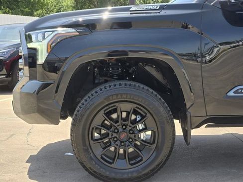Used 2025 Toyota Tundra Platinum AWD/4WD image 10