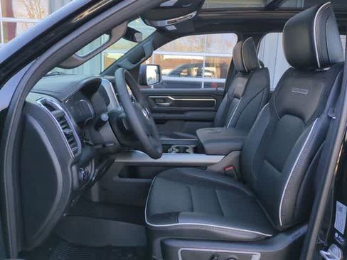 Used 2026 RAM 1500 Laramie w/ Night Edition AWD/4WD image 17