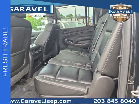 Used 2015 Chevrolet Suburban LT w/ Luxury Package AWD/4WD image 3