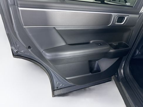Used 2025 Hyundai Santa Fe SEL FWD image 26