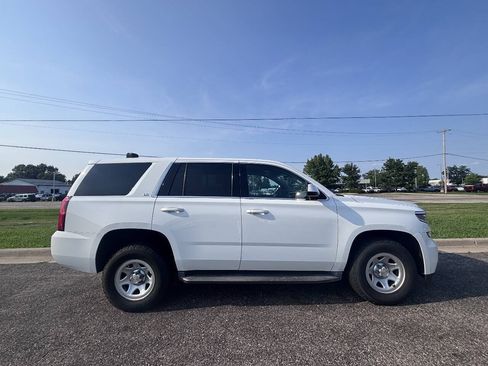 Used 2016 Chevrolet Tahoe 4WD image 2