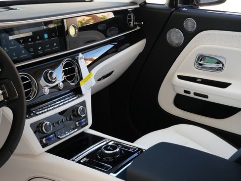 Used 2024 Rolls-Royce Spectre w/ Spectre Launch Package AWD/4WD image 26
