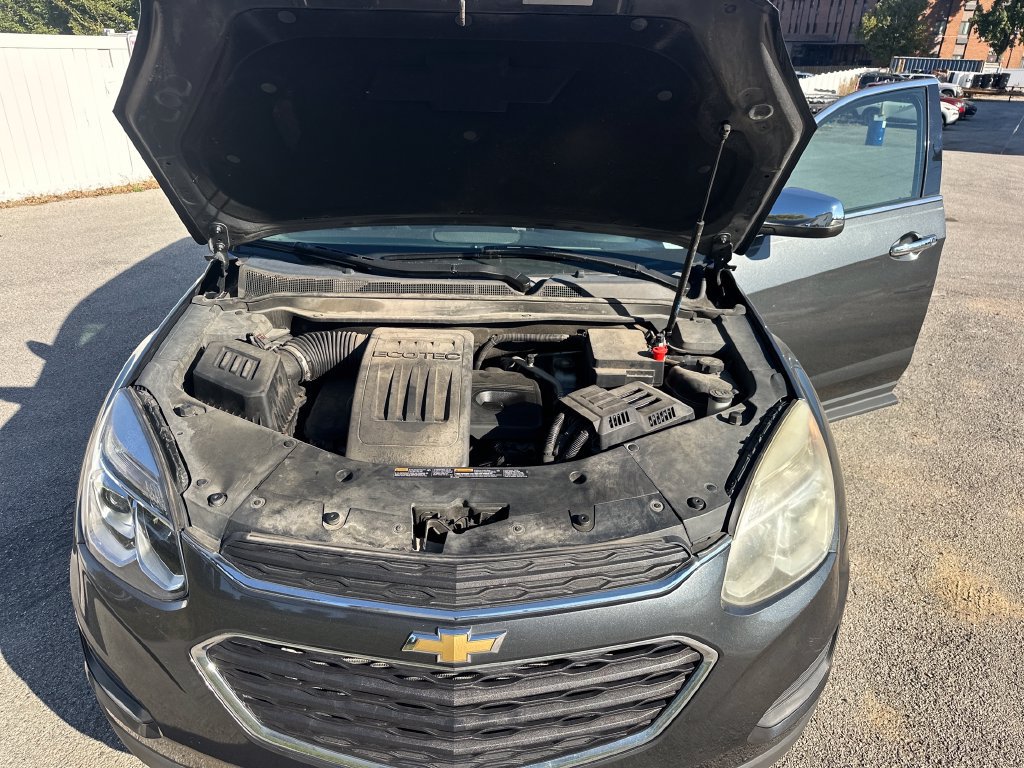 Used 2017 Chevrolet Equinox LS AWD/4WD image 19
