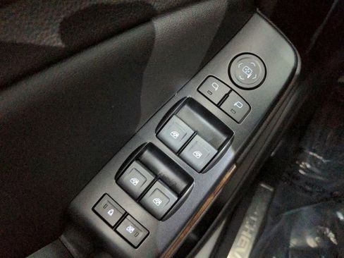 Used 2020 Chevrolet Suburban LT AWD/4WD image 22